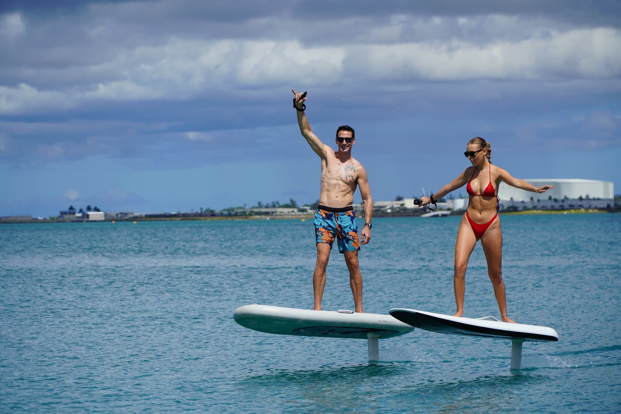 GROUP MID LENGTH EFOIL EXPERIENCE. Up to 10 participants (call if more than 4 participants)