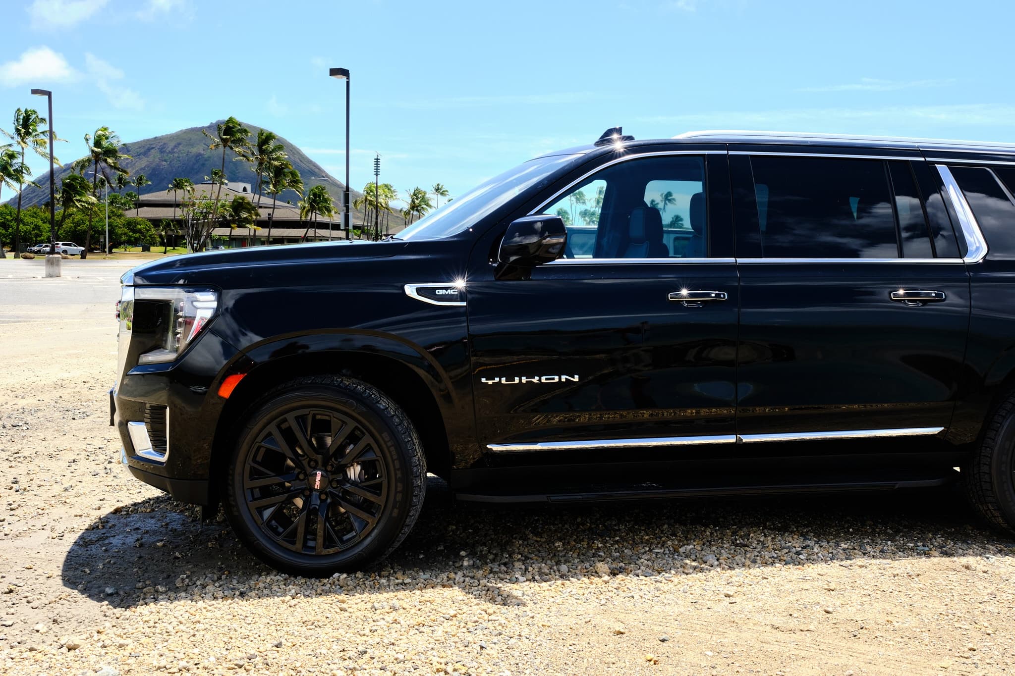 Exclusive Luxury SUV Island Circle Tour