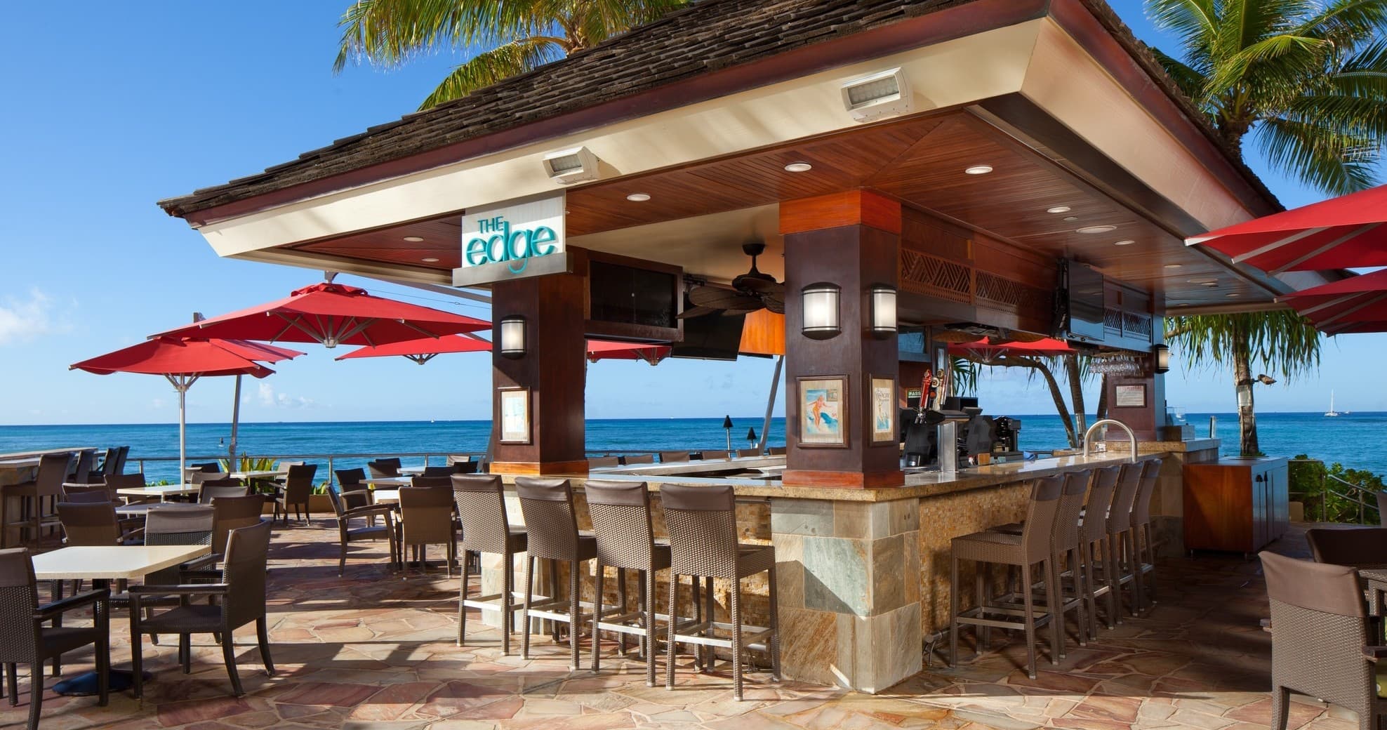 BLACK & WHITE AFFAIR - Dinner at the Edge Bar