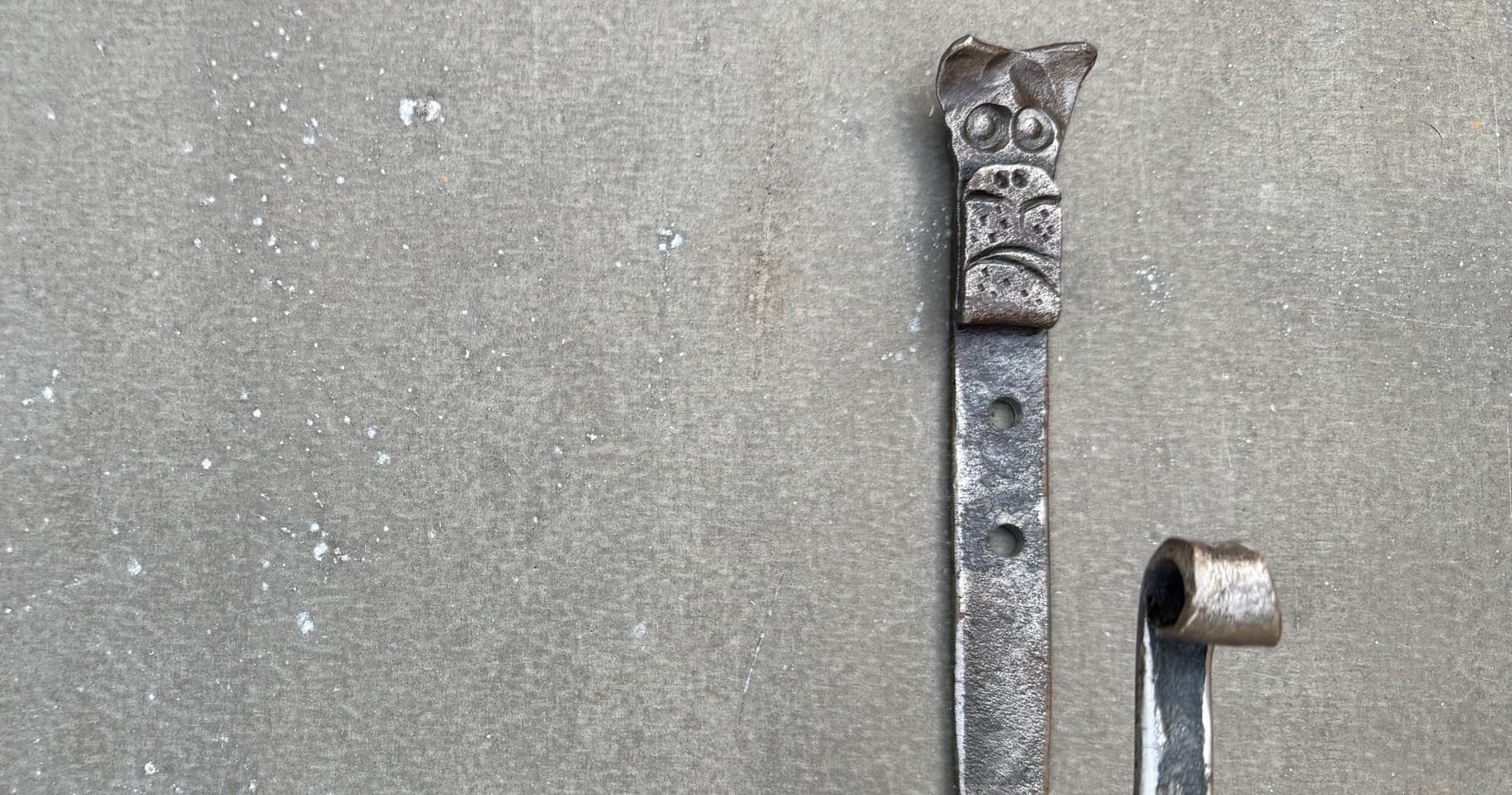 Dog Head Hook Blacksmith Experience : Intermediate Level