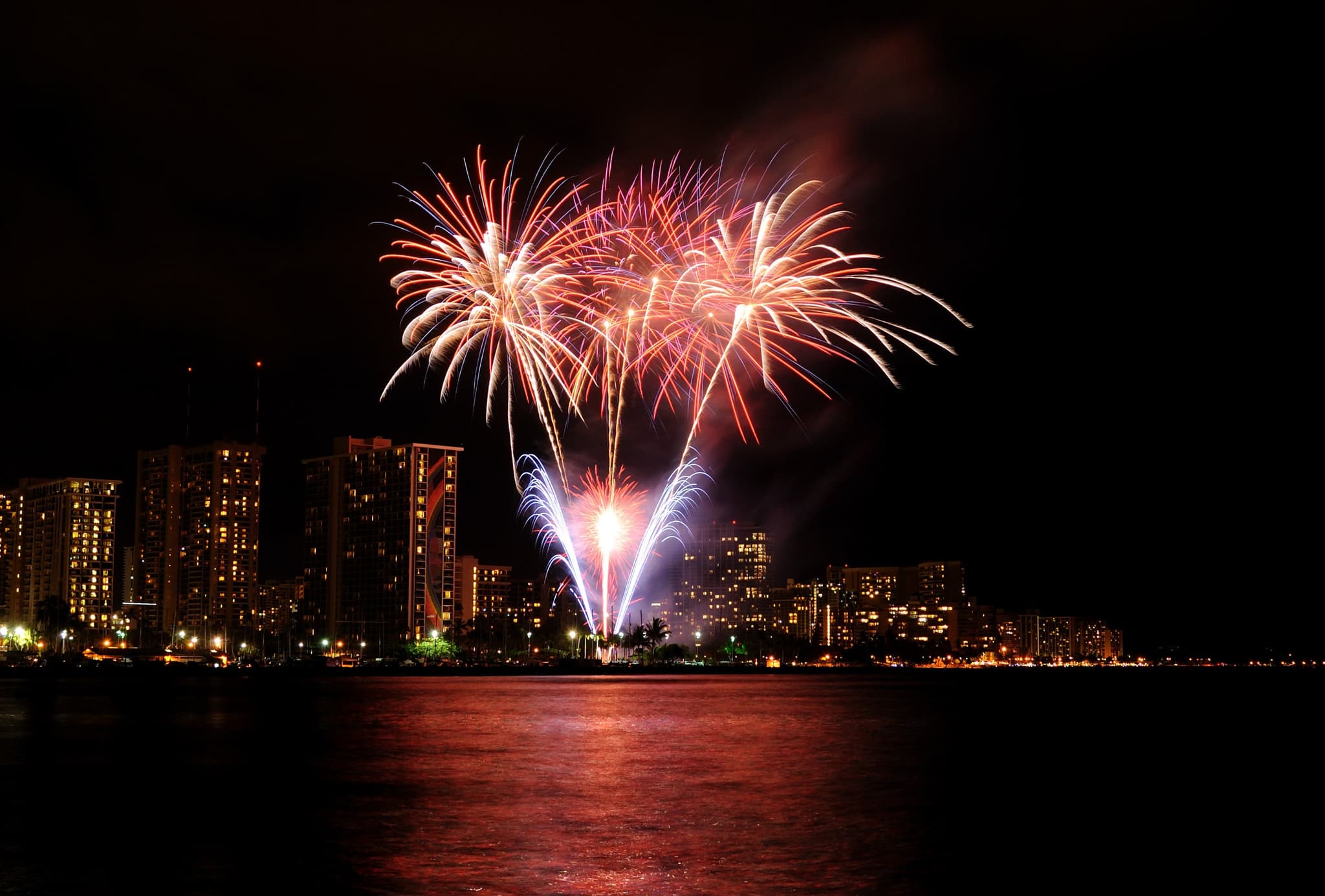 Waikiki Fireworks Cruise