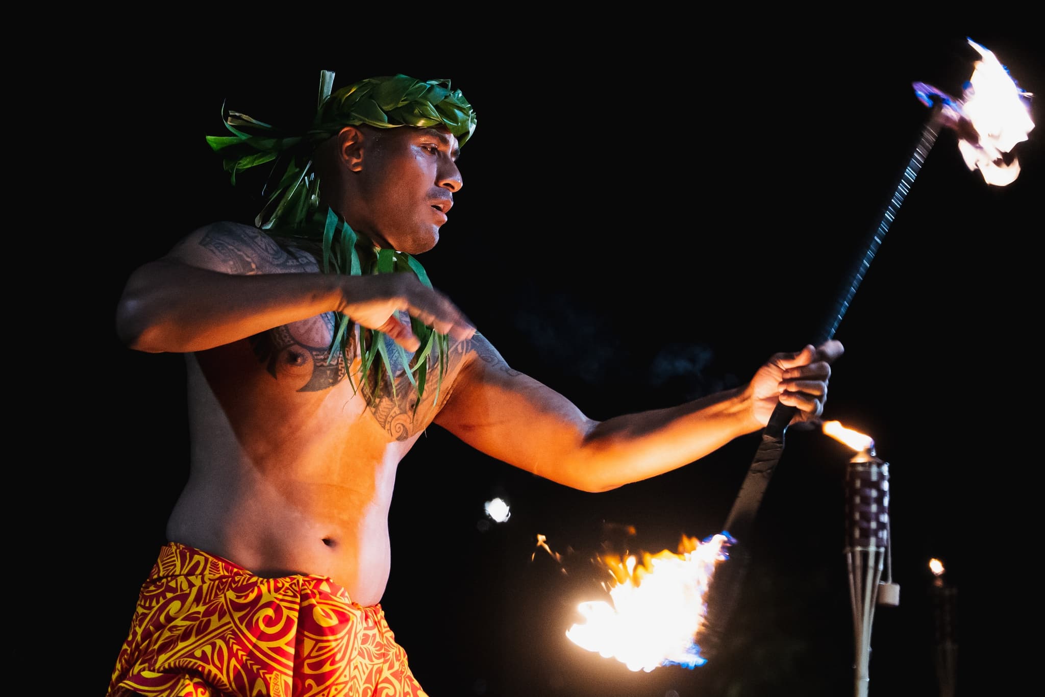 HULA GARDEN / With Transportation