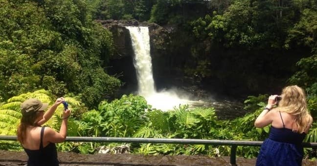 Small Group Big Island Circle Tour - Waterfalls, Hilo, Volcano, & Black Sand Beach