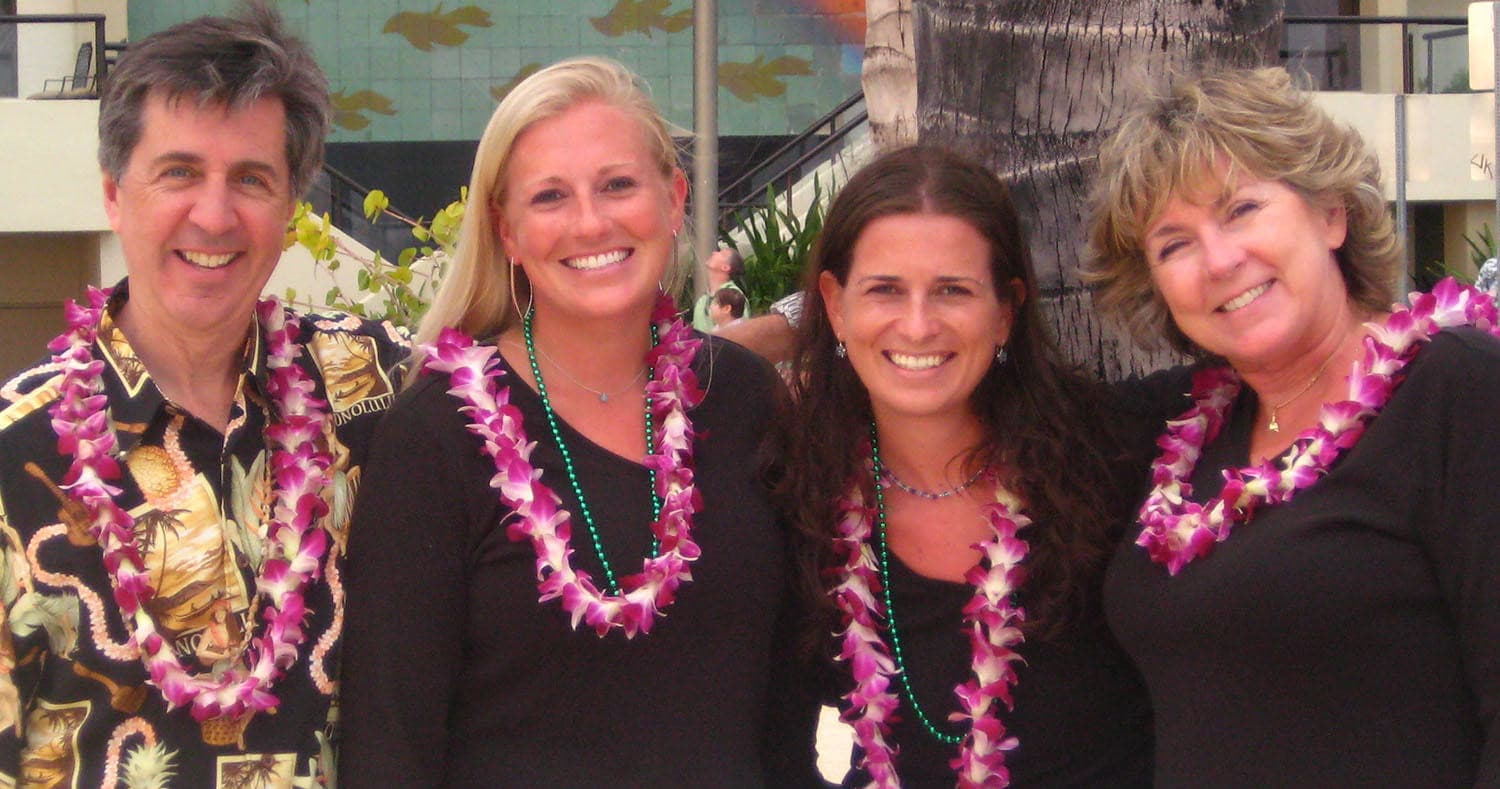 Ohana Small Group Lei Greeting (2-7 people) - Kahului Maui Airport