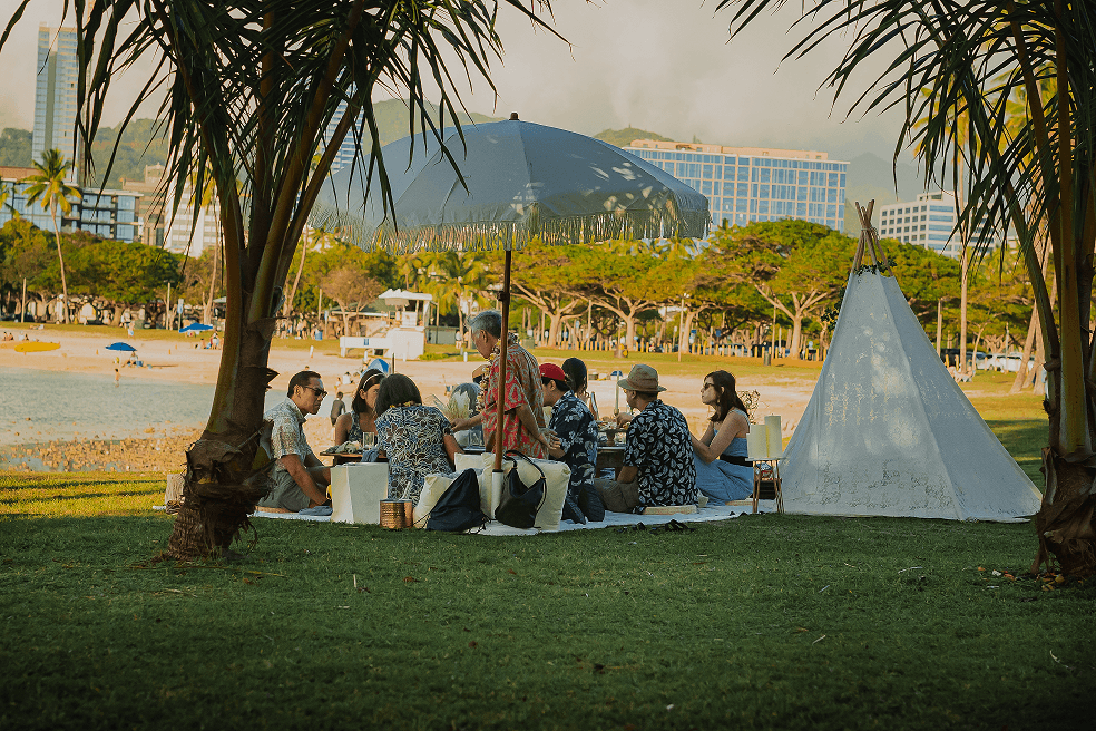 Luxury Celebration Picnic : Three - Twenty Guests