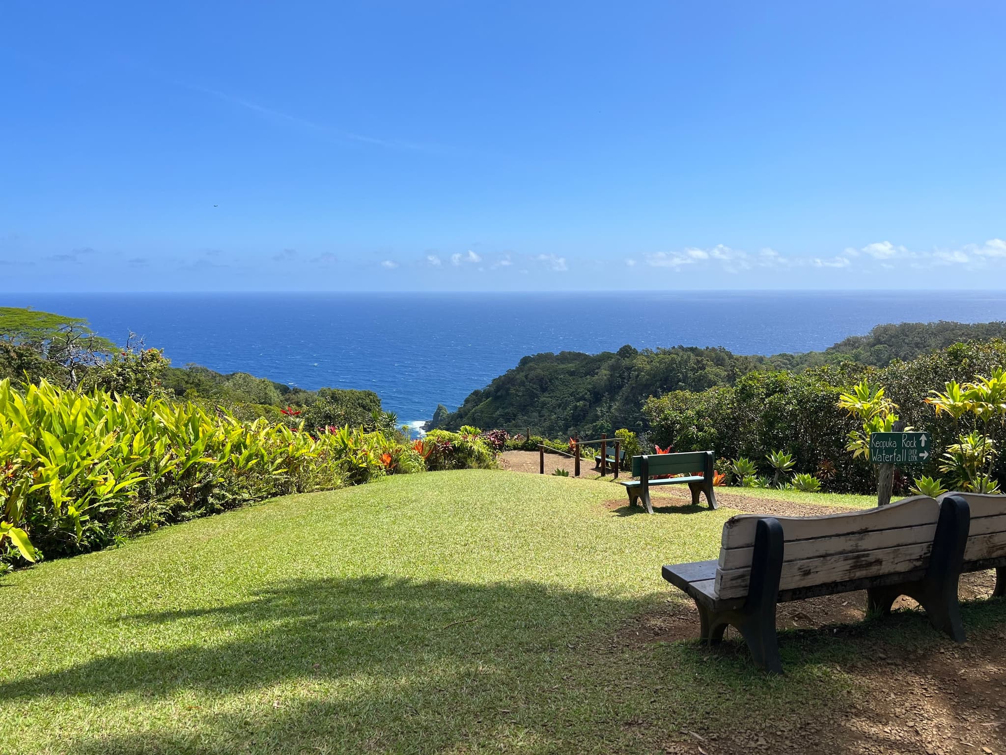 Halfway to Hana + Waterfall & Garden of Eden Tour