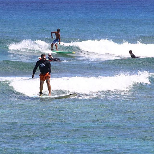 North Shore Surfing Lessons