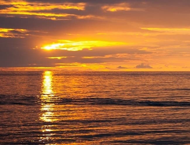 Pau Hana Sunset Cruise departing Anaeho’omalu Bay