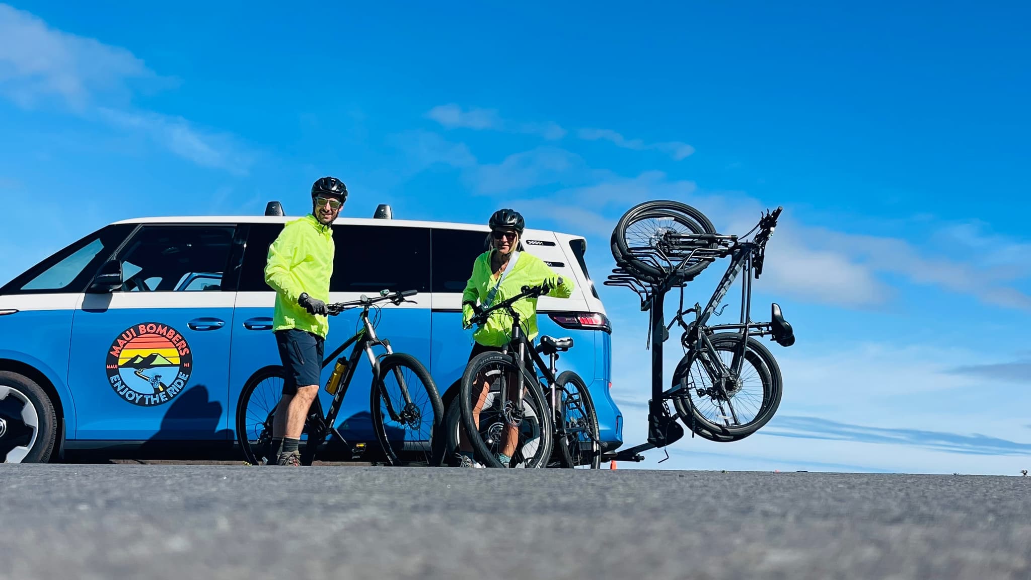 PRIVATE VIP BUZZ TOUR-GUIDED