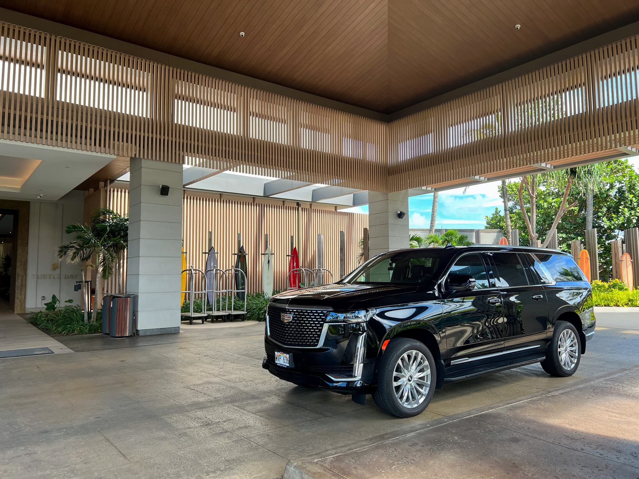 「First-Class SUV Transfers」Turtle Bay Resort ⮕ Waikiki, Honolulu Airport, Ko Olina, & Pier 2/11
