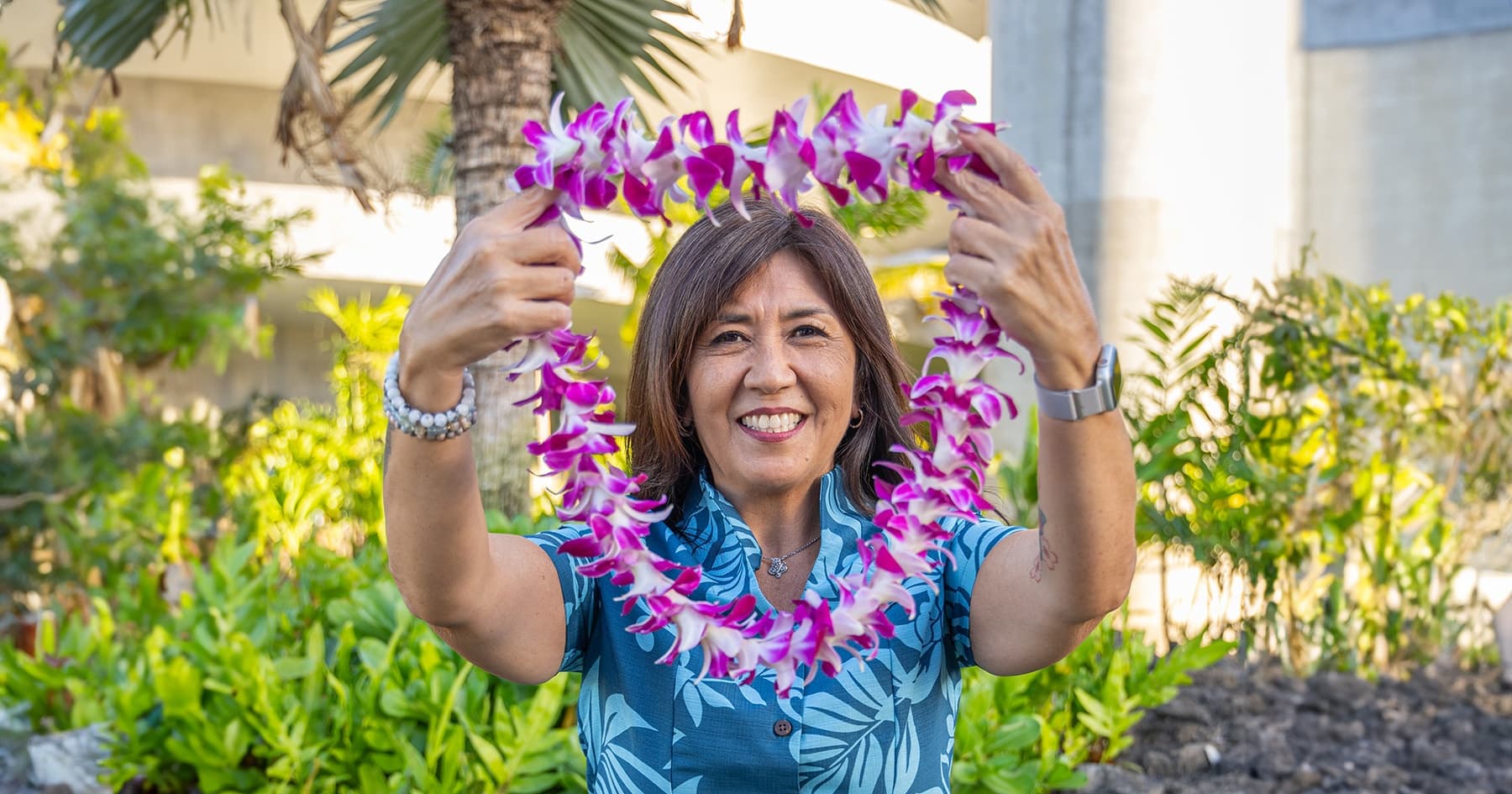 Classic Orchid Lei Greeting - Kahului Airport, Maui