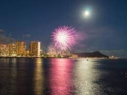 Fireworks & Cocktails Cruise (Friday Nights)