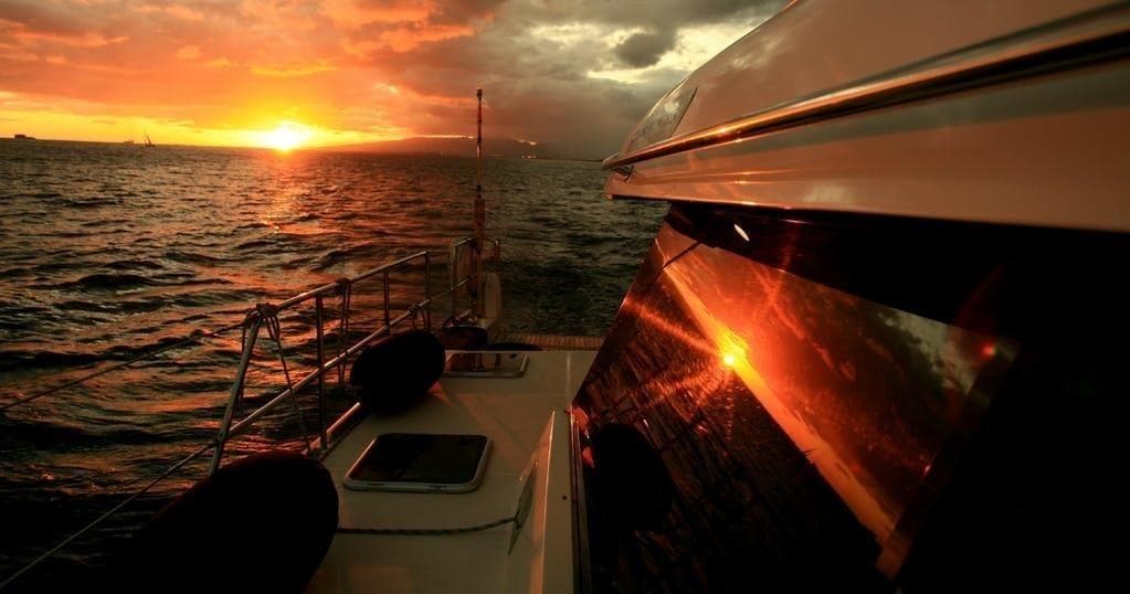 Sunset & Moonlight Cruise