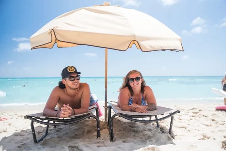 WBS • Beach Umbrella & Beach Chair Set Rental