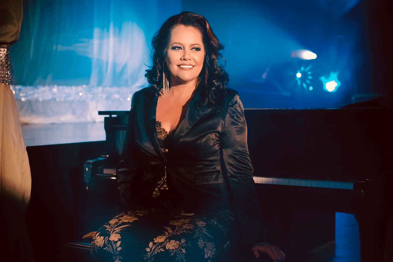 Another Side of Amy Hānaiali`i: A Tribute to the Women of Soul!