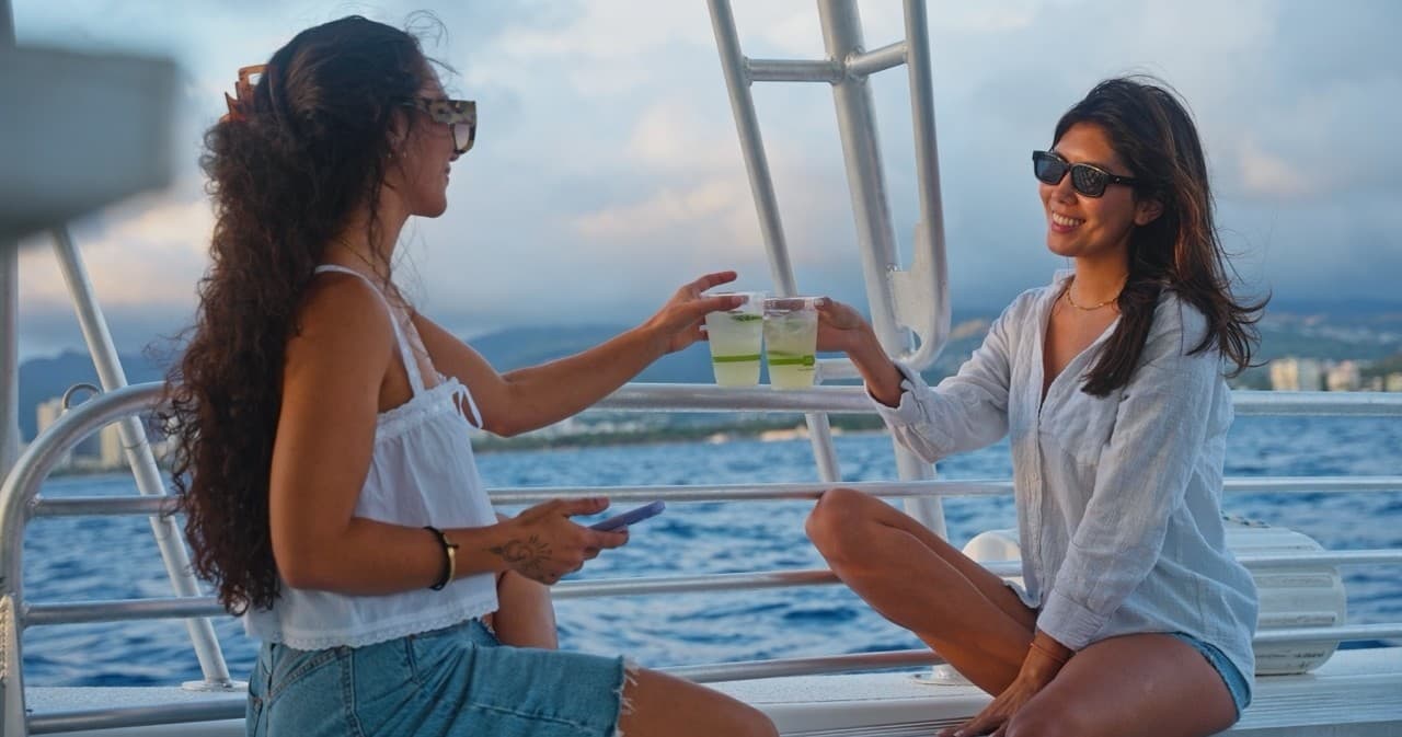 BYOB Waikiki Sunset Cruise "Big Kahuna"