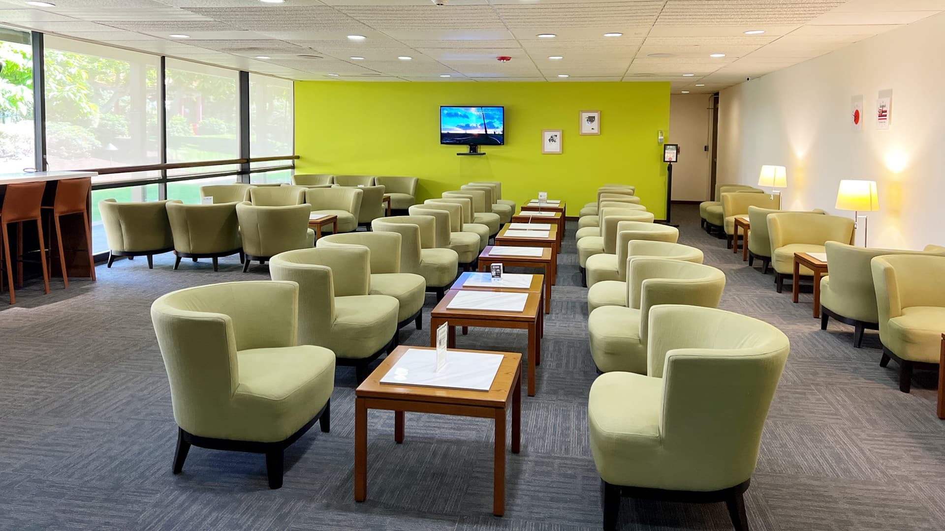 LeaLea Airport Lounge