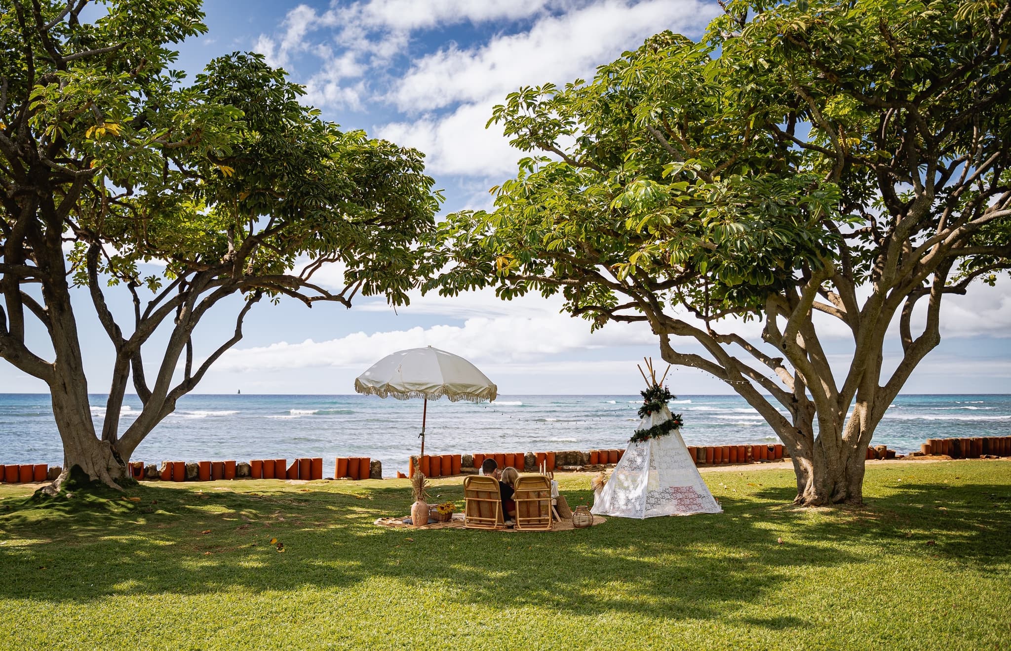 Kapua Wa'a Hawaiian Canoe Surfing Experience