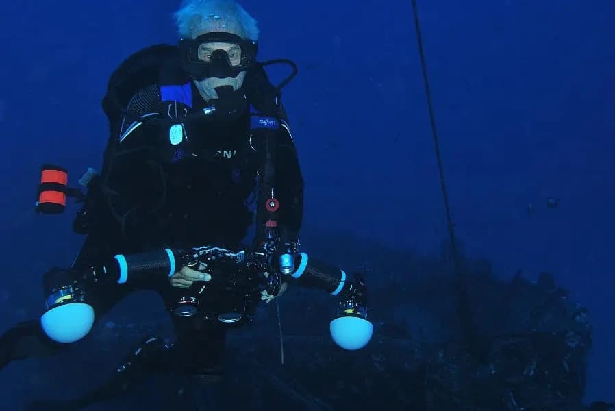 2 Tank Carthaginian Shipwreck and Turtle/Shark Dive by Boat