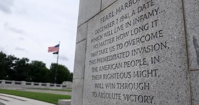 Grand Pearl Harbor and City Tour