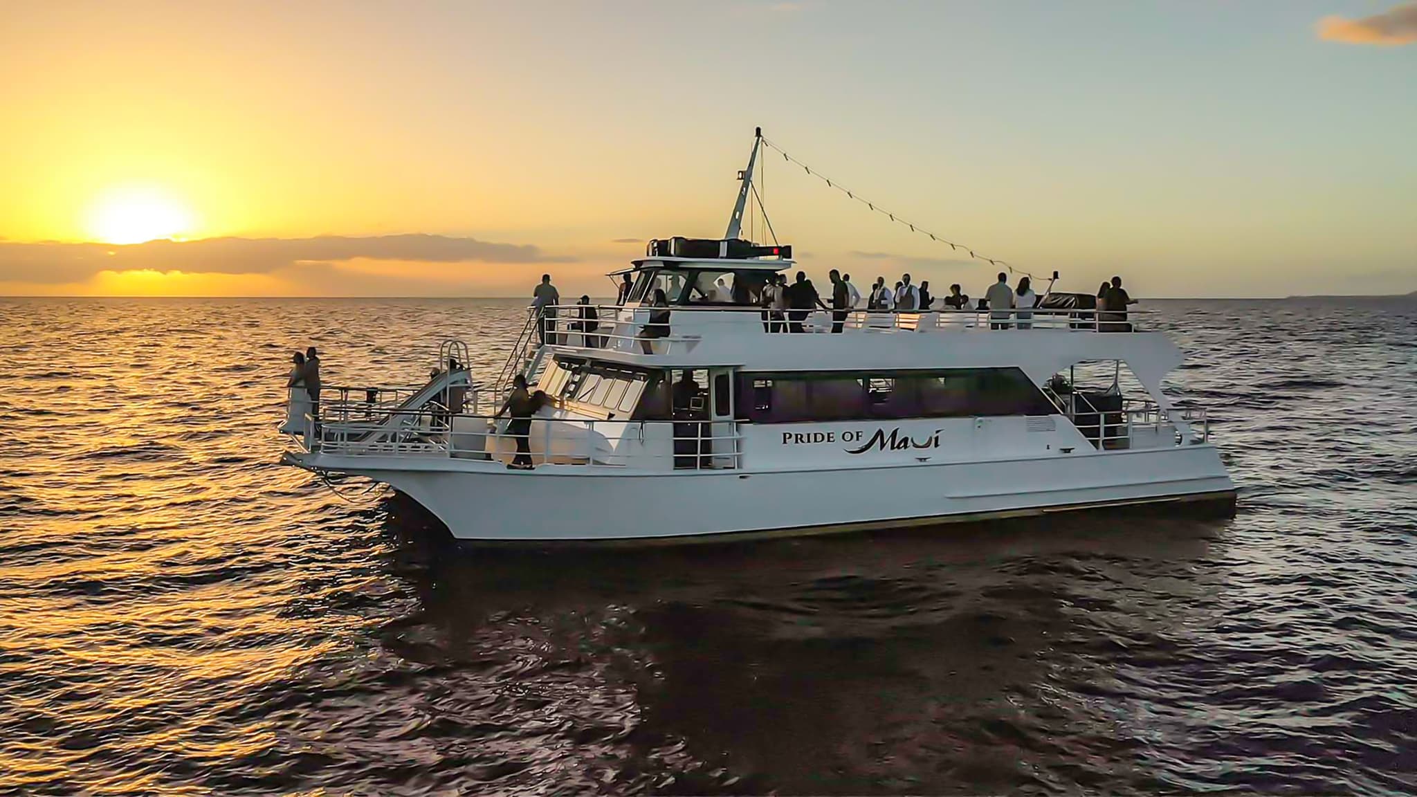 Pride of Maui: Maui Sunset Dinner Cruise - a Hawaiian Hula Experience