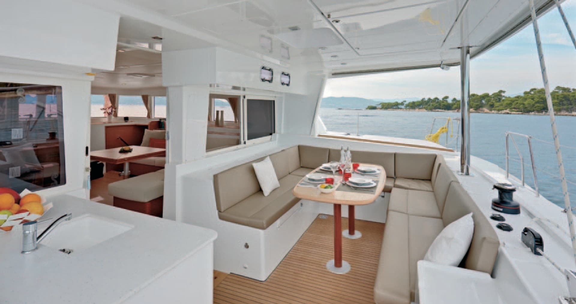 Kona Luxury Private Yacht Charter