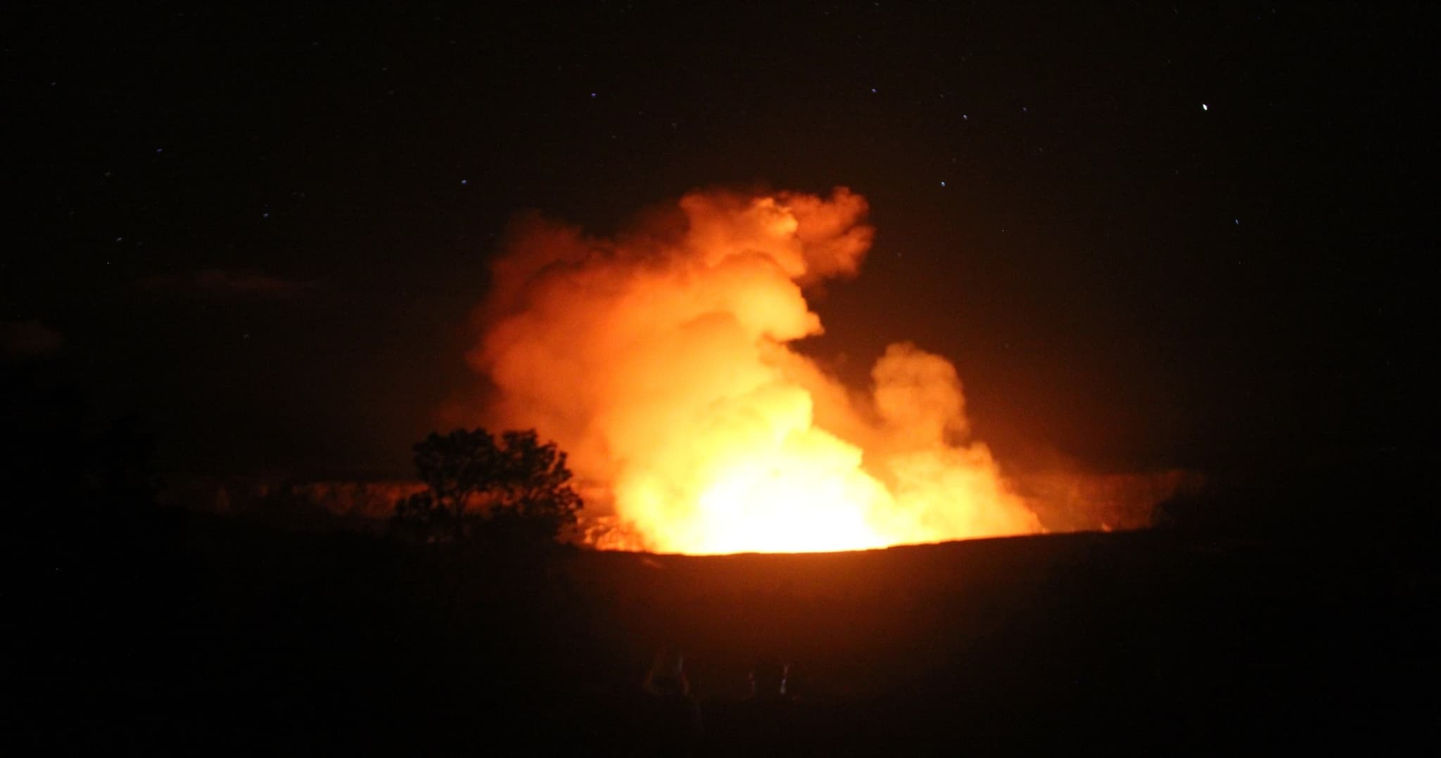 Custom Volcanoes National Park Tour with extra stops