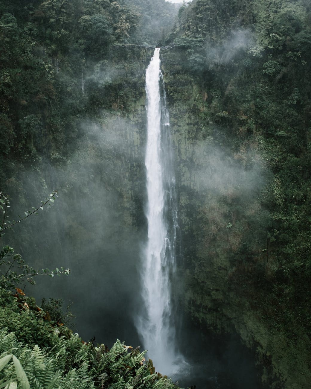 Hawaii Waterfall Wedding