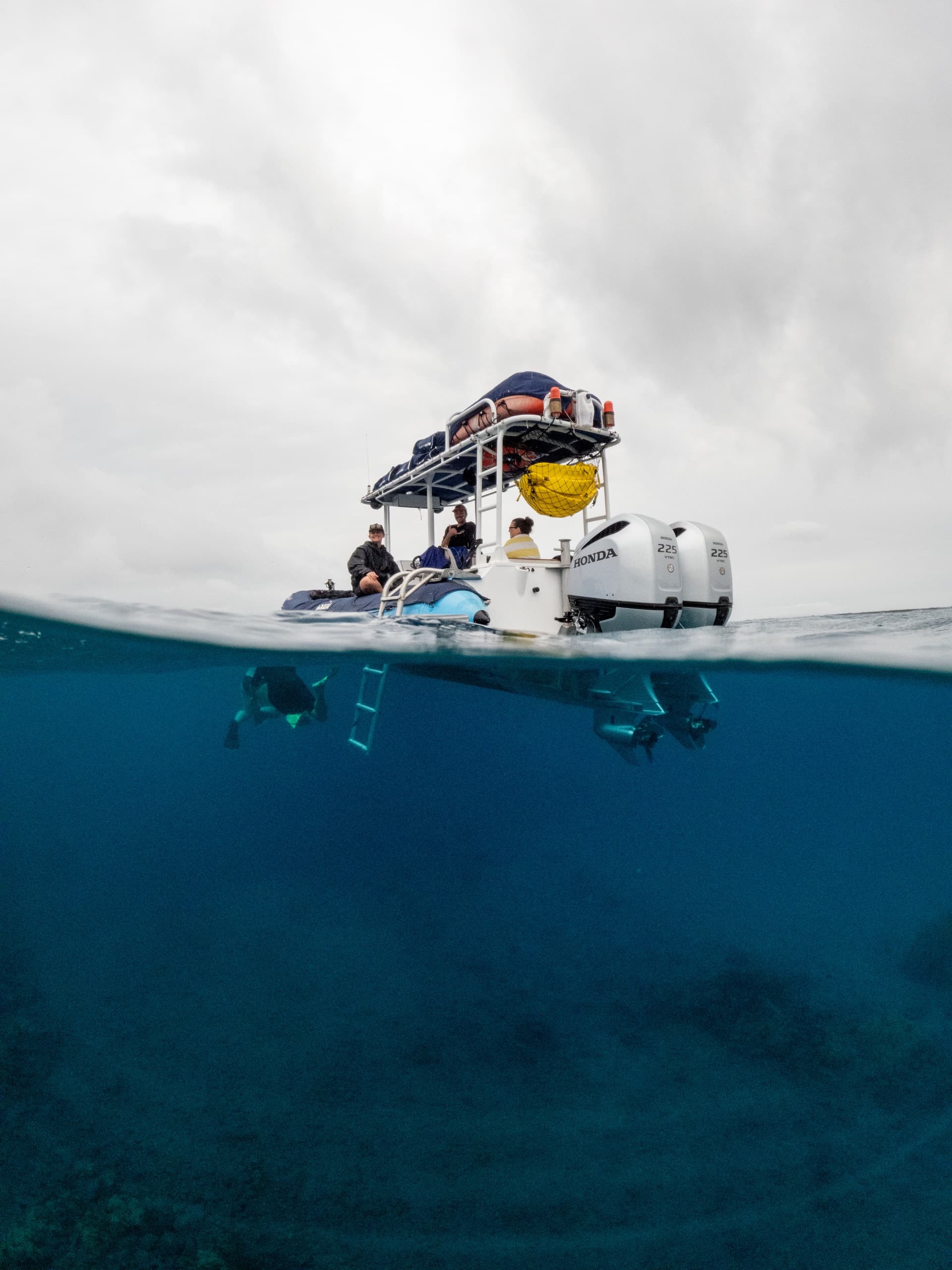 5.5 Hours Sea Caves Along Kanaio Coast & Molokini Snorkel Adventure & Turtle Town