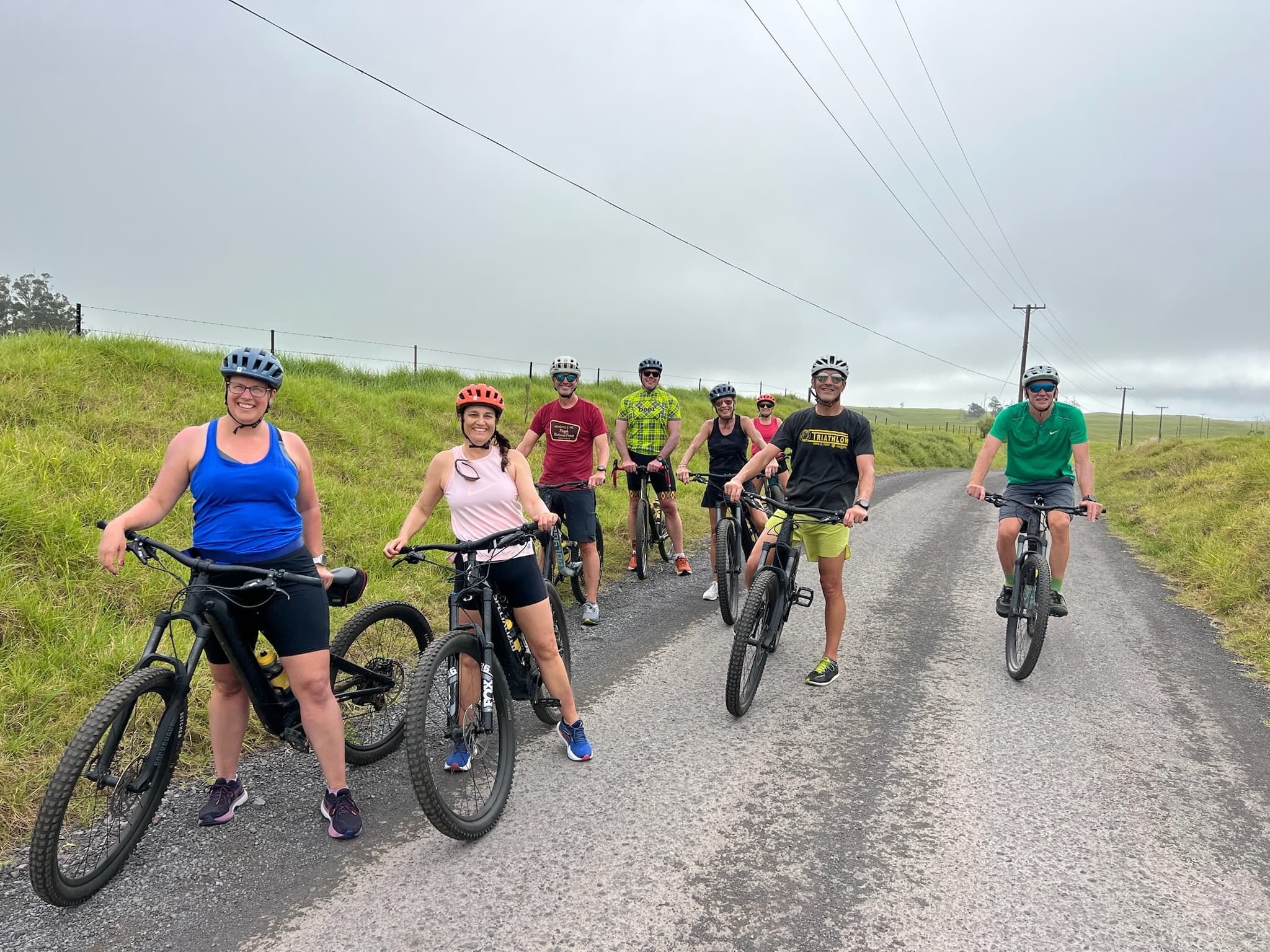 Mana Road Traditional or E-Mountain Bike Tour