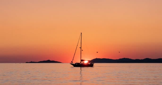 Sunset Sailing Charter Honolulu