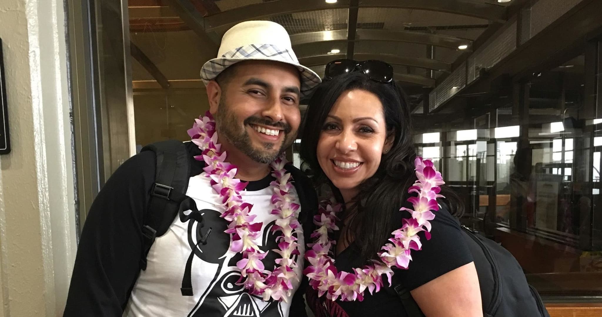 Classic Orchid Lei Greeting - Līhuʻe Kaua'i Airport