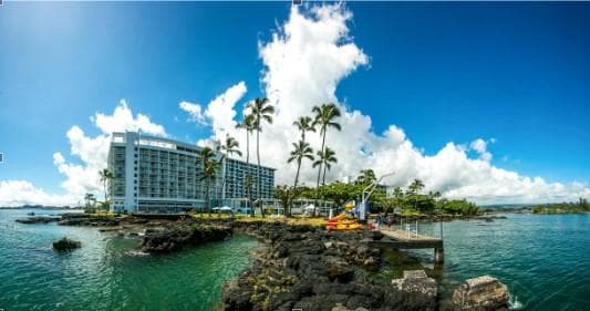 PRIVATE Historic Hilo Bay and Waterfalls by Kayak Tour