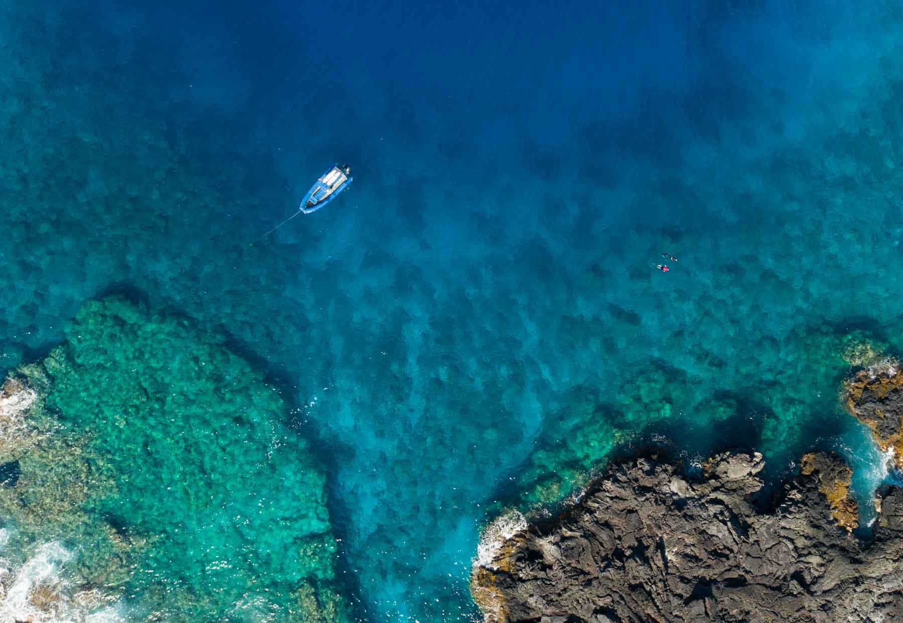 Kona Snorkeling in Pawai Bay