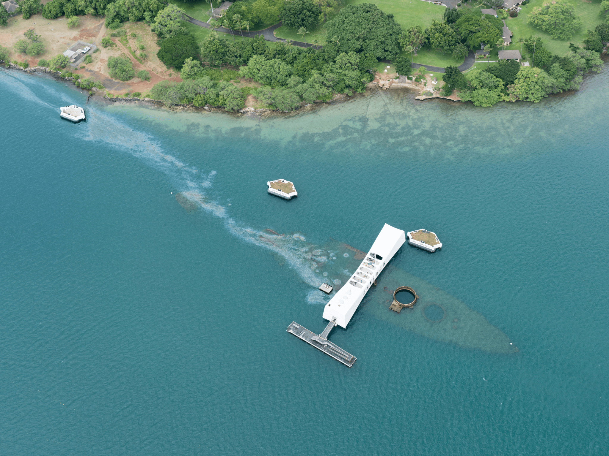 PRIVATE Pearl Harbor: Arizona Memorial, Missouri Battleship & City Tour