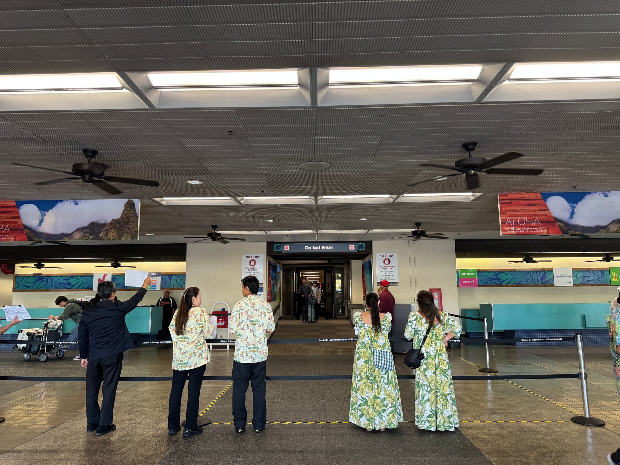 「Arrival Transfer」Honolulu Airport ⮕ Waikiki Hotels Exclusive Transfer