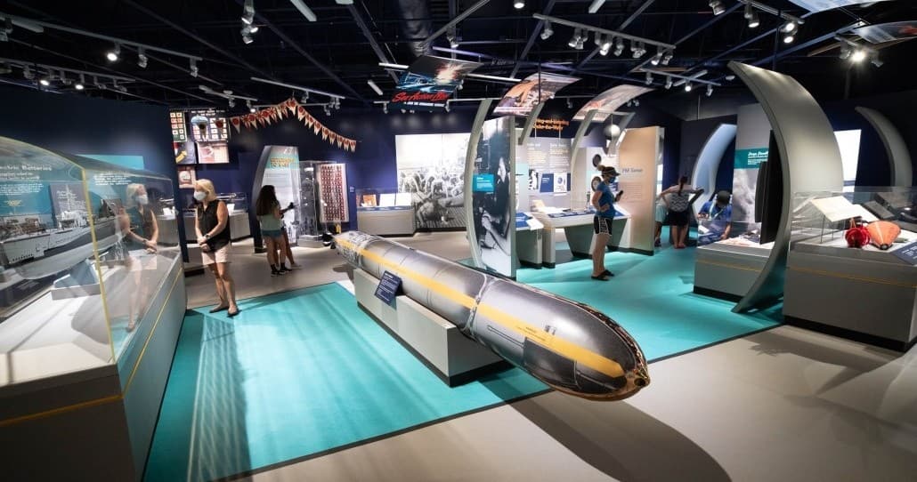 Arizona Memorial, Bowfin Submarine & Silent Service Museum Tour