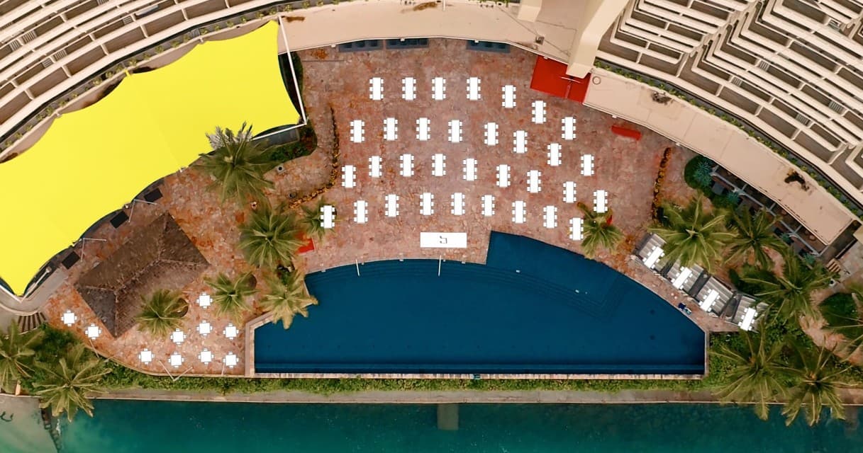 BLACK & WHITE AFFAIR - Kai Patio Seating