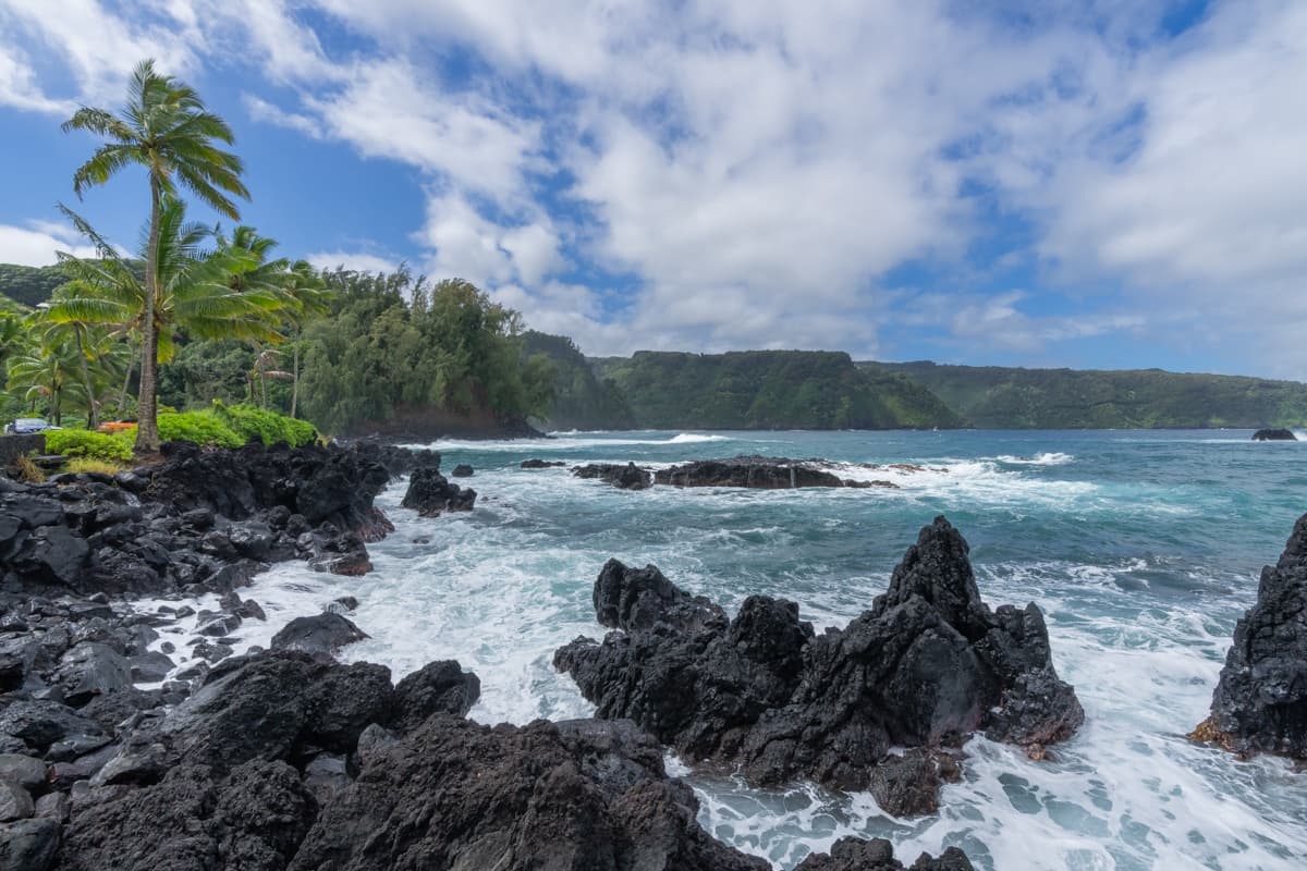 Oahu to Kahului: Road to Hana Adventure Tour (M2-1D)