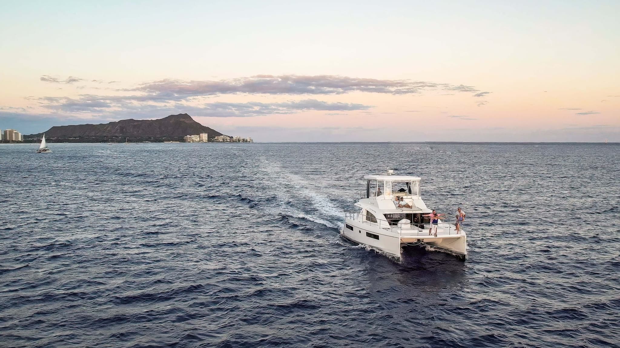 Waikiki Captain's Sunset + Tasting