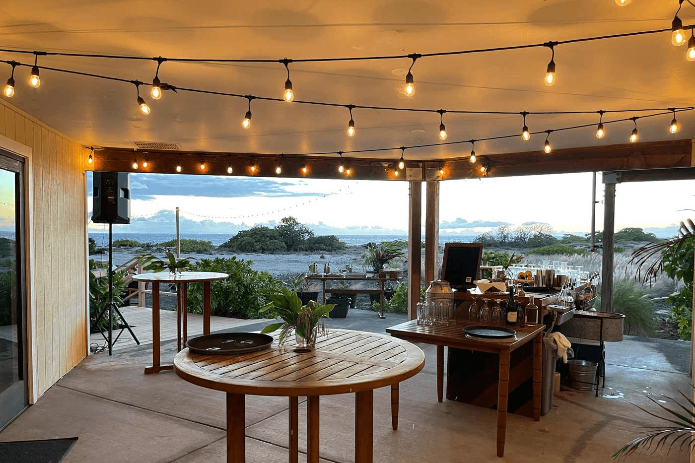 Mauka & Makai Farms Van Tour for Foodies