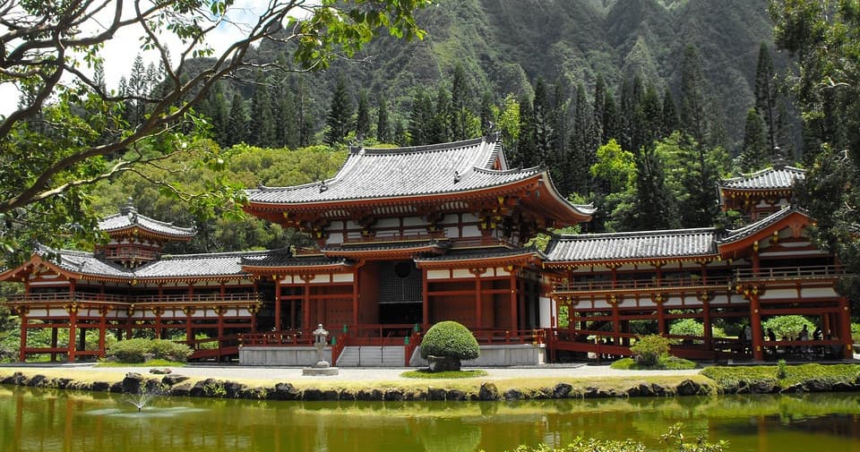 Windward Tour (Valley of the Temples)
