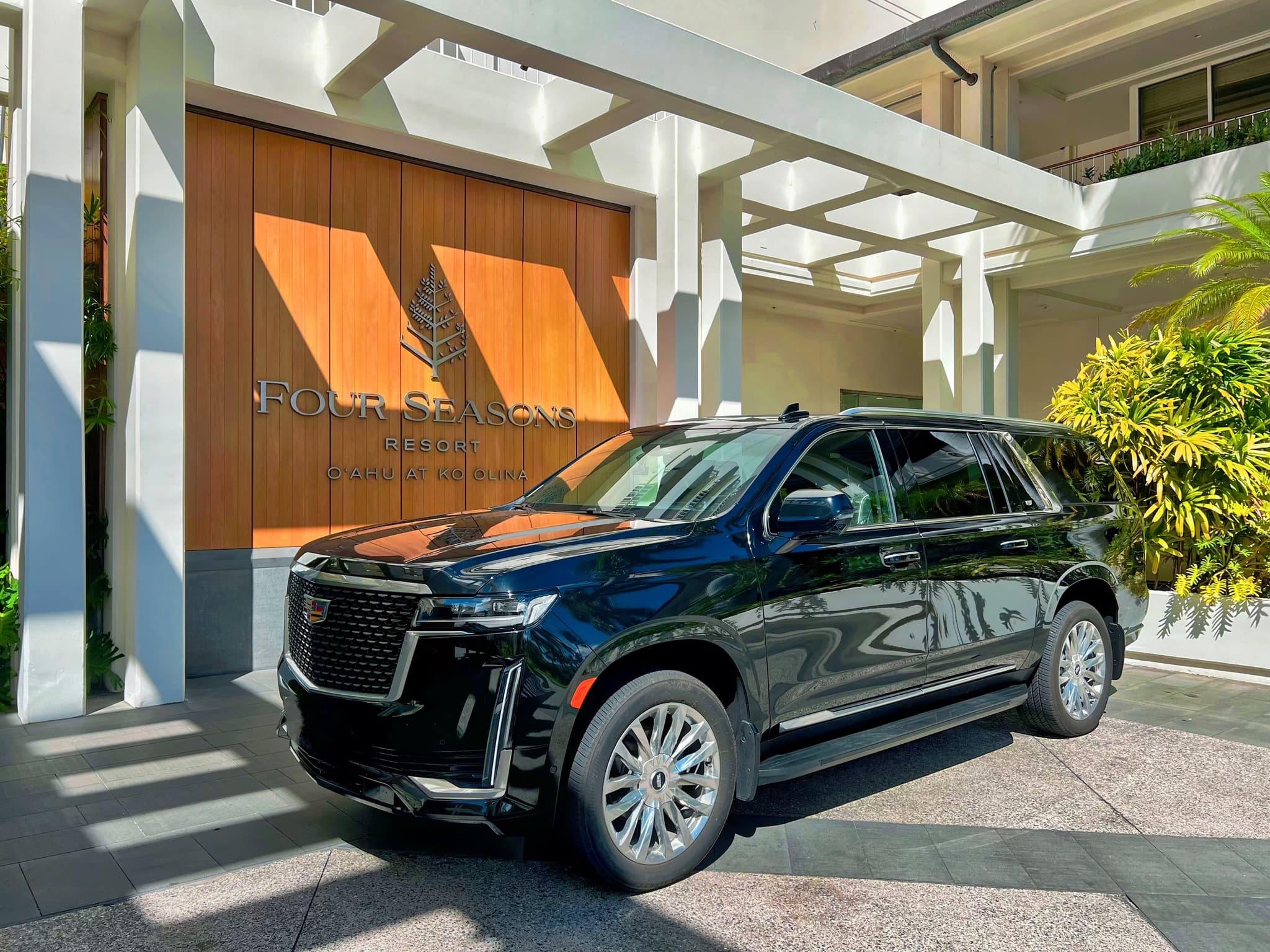 「First-Class SUV Transfers」 Ko Olina ⮕ Waikiki, Honolulu Airport, Pier 2/11, & Turtle Bay Resort