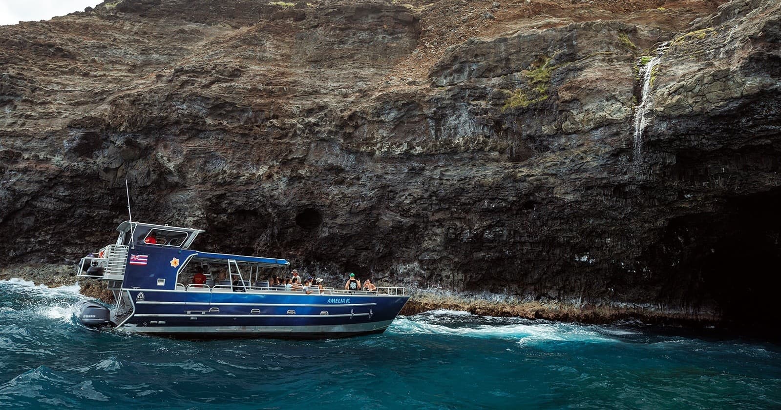 Na Pali Coast - Group Tour - on the Amelia K from Port Allen