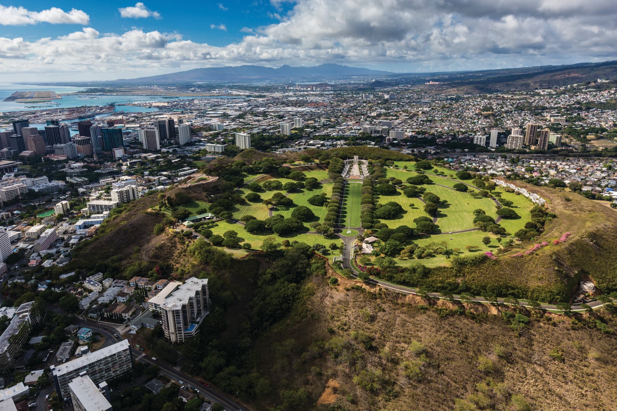 Arizona Memorial, Pearl Harbor and Honolulu City Highlights Tour (2B)