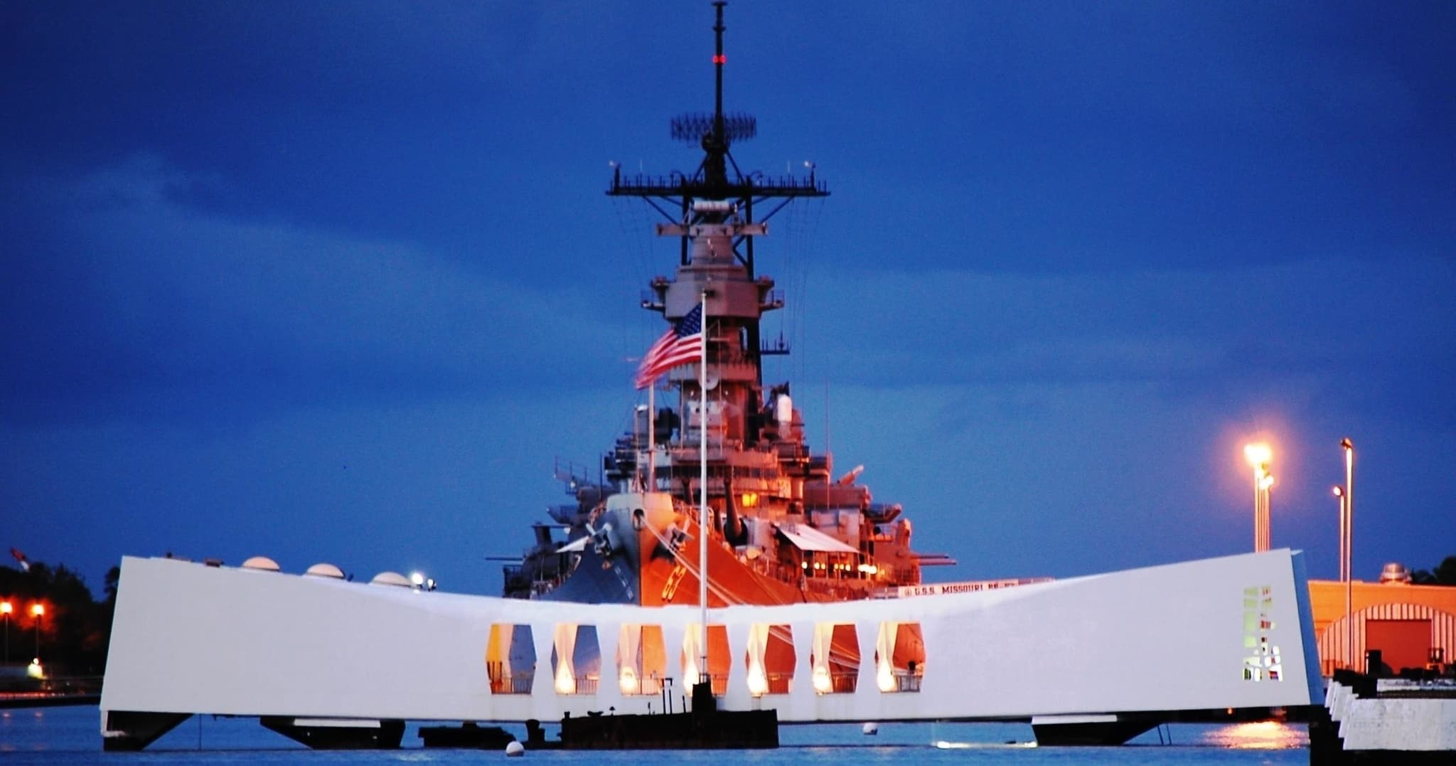 Kailua-Kona to Oahu: Pearl Harbor, Arizona Memorial, USS Missouri Tour A2 (Airfare Included)