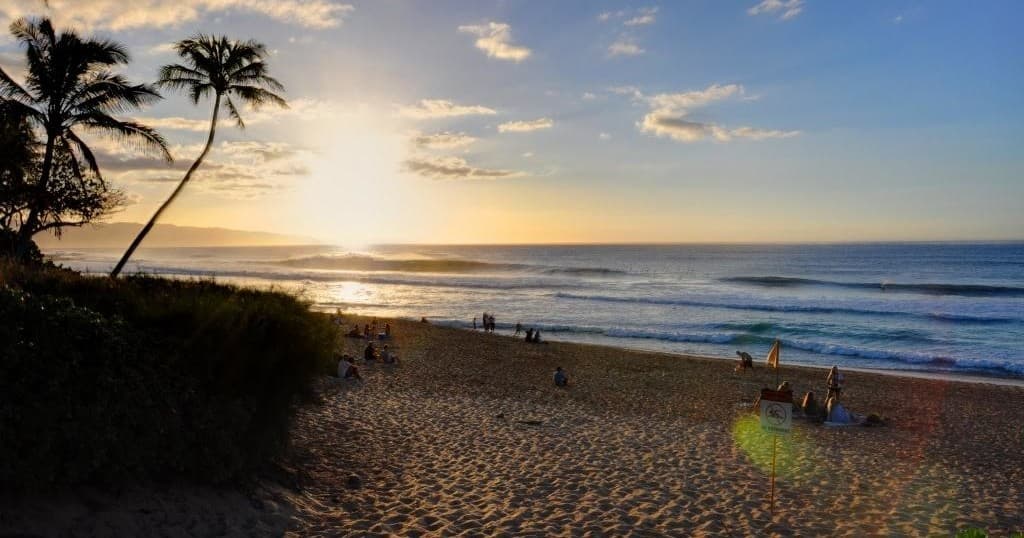 North Shore Hoverboarding "Surfers Paradise" Tour- Banzai Pipeline, Sunset Beach & More!