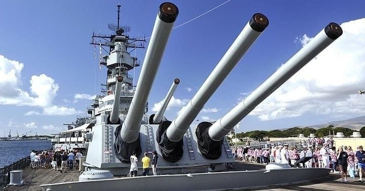 USS Missouri and USS Arizona Pearl Harbor Private Tour