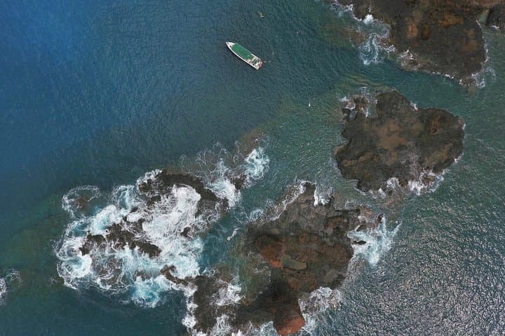 Private Charter Full Day around Lanai 3 Snorkel Stops 7 Hrs