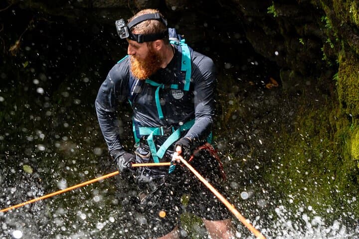Chasing Waterfalls:Wild Hawaii Rappelling